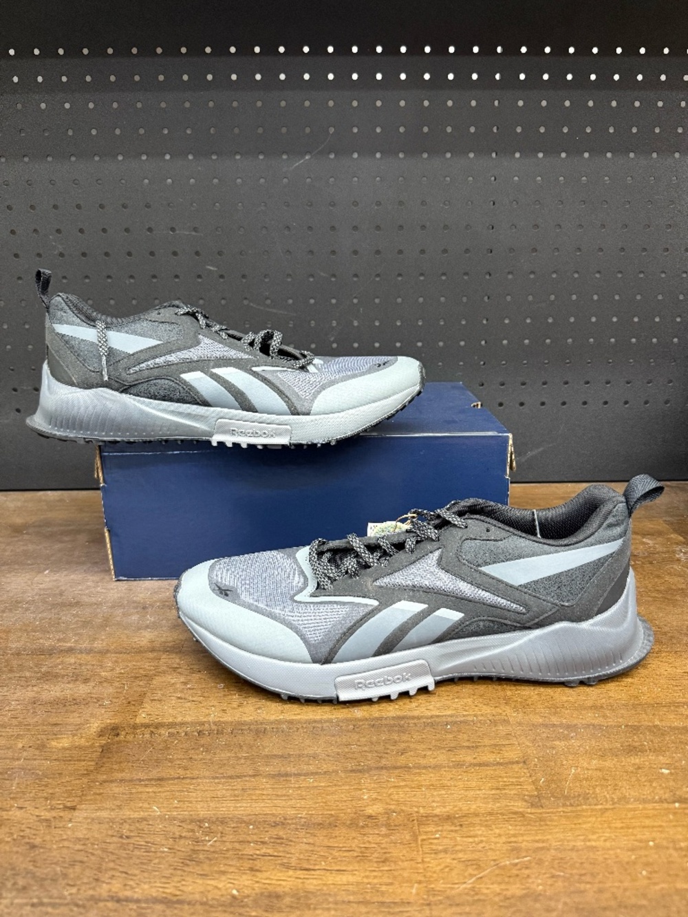 New W/O Box! Men's Reebok Lavante Trail 2 'Black Pure Grey' Running Sneakers